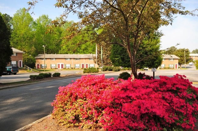 exterior at Beacon Ridge located in College Park, GA